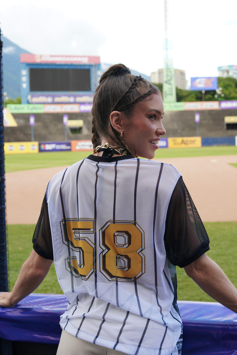 Leones