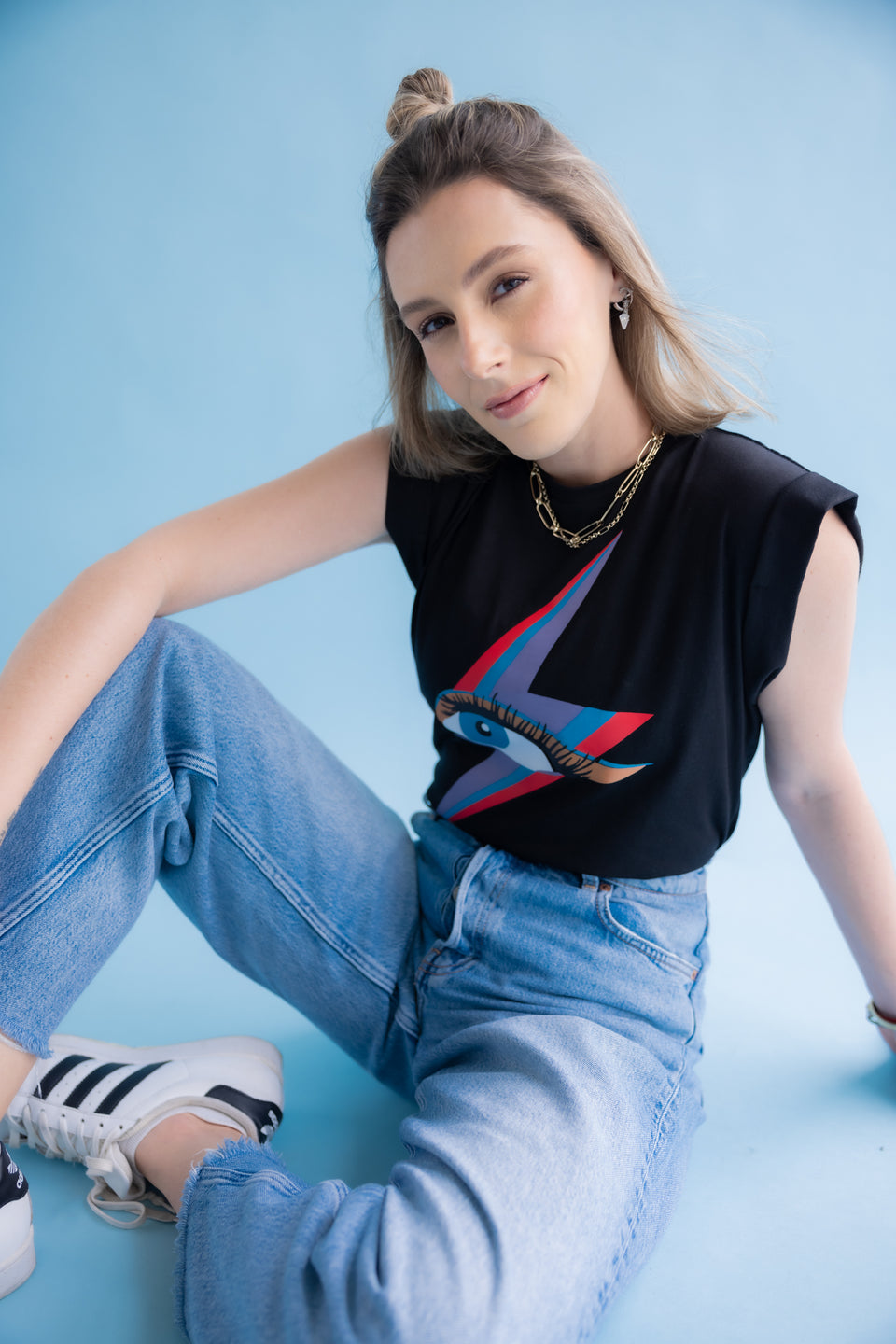 THE BLACK MUSCLE TEE