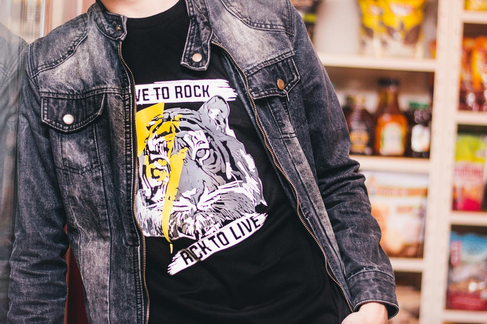 LIVE to rock, ROCK to live