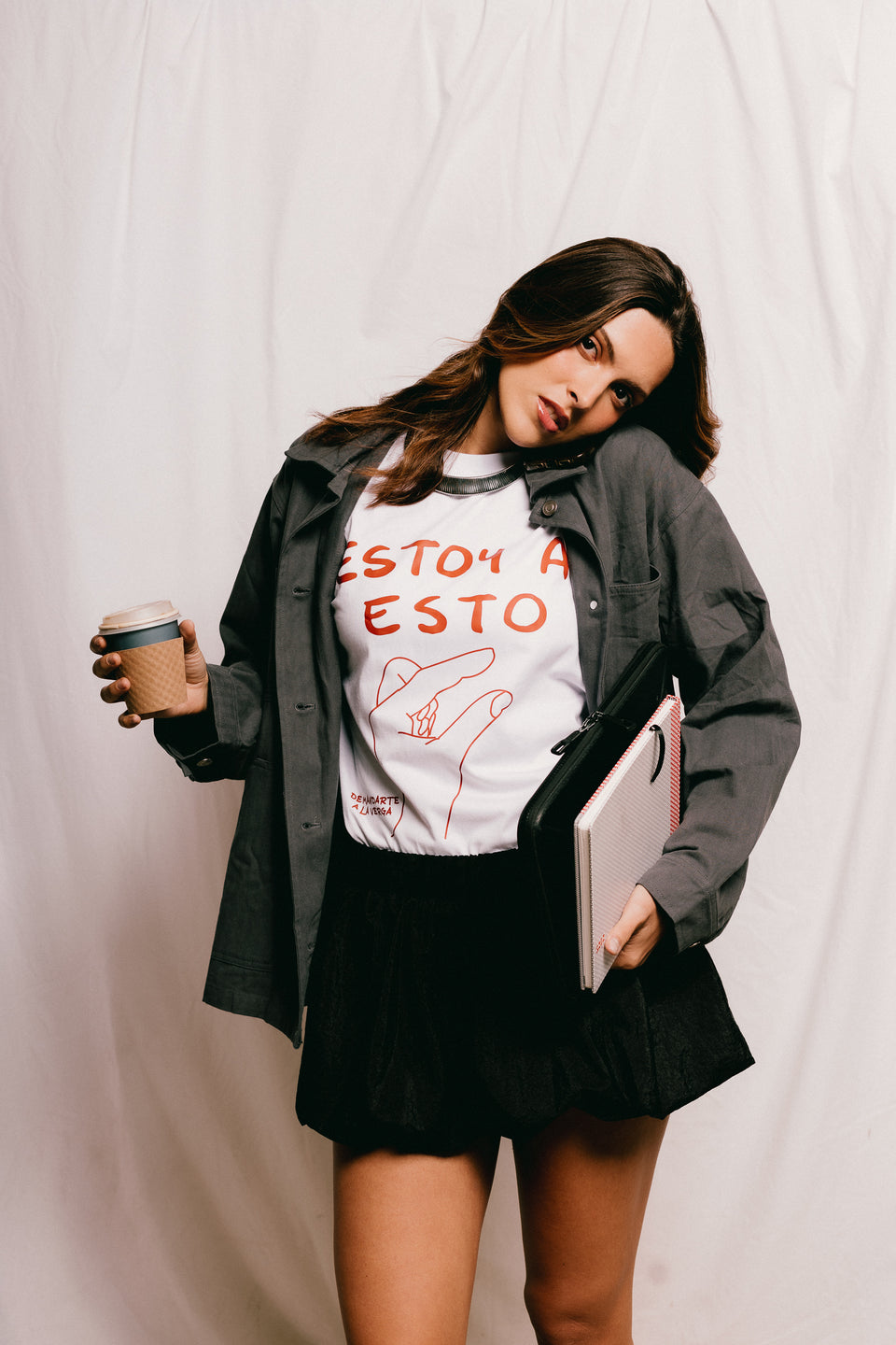 Estoy a esto… de mandarte a la…